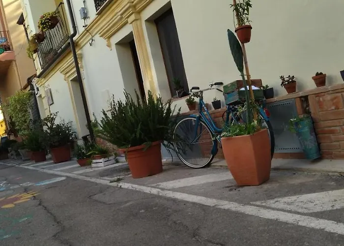 アパート Sa Ferula